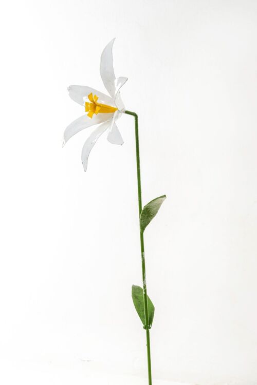 METAL WHITE DAFFODIL FLOWER
