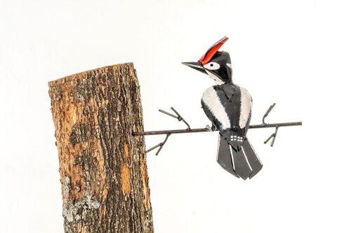 METAL GREAT SPOTTED WOODPECKER TO STICK ON TREE