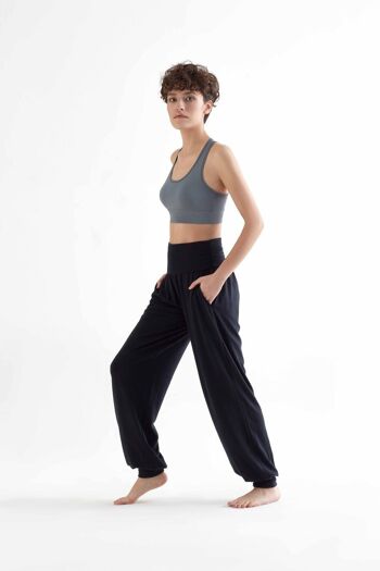T1320-01 | Pantalon de yoga TENCEL™ Intimate pour femme - Noir 4