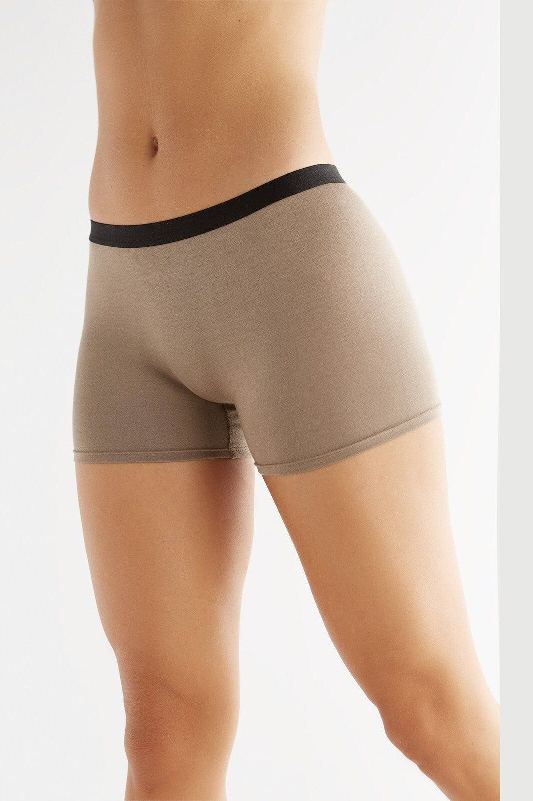 T1400-21 | Pantaloncini da ragazzo da donna in TENCEL™ - Visone