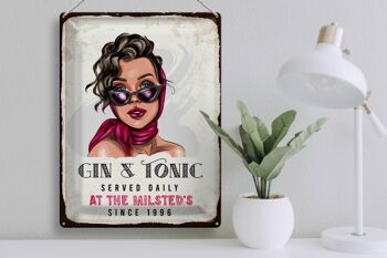 Panneau en étain indiquant Gin & Tonic Served Daily Milsted's 30x40cm 3