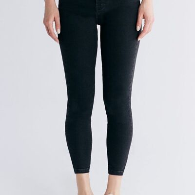 WS1015-145 Gamba corta vestibilità skinny da donna, grigio carbonio
