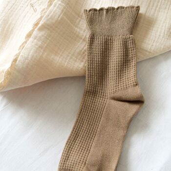Chaussettes nid d'abeille taupe 2