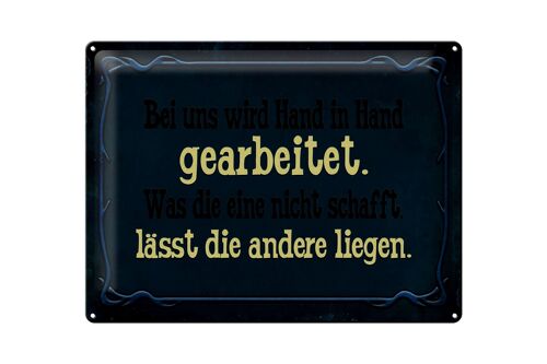 Blechschild Spruch 40x30cm bei uns Hand in Hand gearbeitet blaues Schild