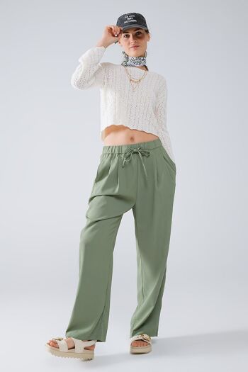Pantalon vert avec poches avant et fermeture à cordon 3
