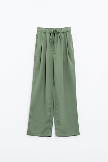 Pantalon vert avec poches avant et fermeture à cordon 6