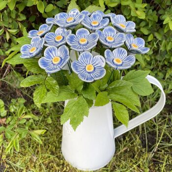 Fleurs de prunier bleu clair en céramique, tuteur végétal 3