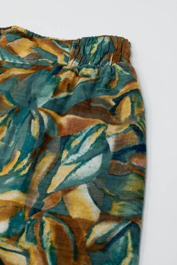 Pantalon droit à imprimé floral multicolore dans des tons de vert 2