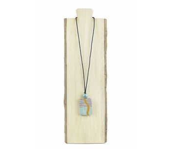 Collier avec pièce rectangulaire 1