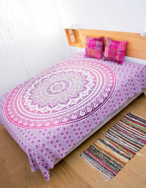 Cubre Cama Rosa con Mandala Tapiz