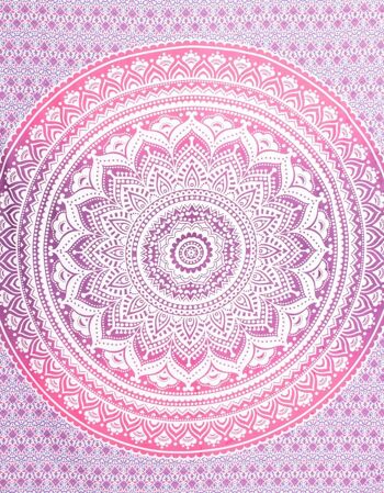 Couvre-lit rose avec tapisserie Mandala 2
