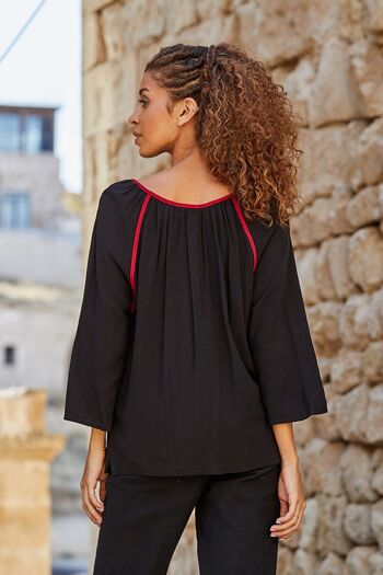 Blouse Brodée Noir 4