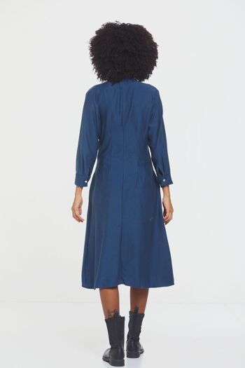 Robe d'automne mi-longue boutonnée bleue 4