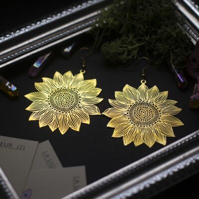 Maxi brass sunflower earrings
