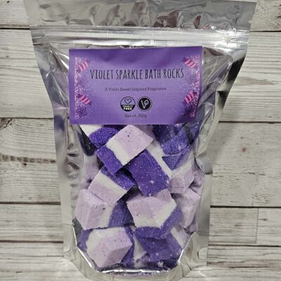 Rocas de baño con brillo violeta