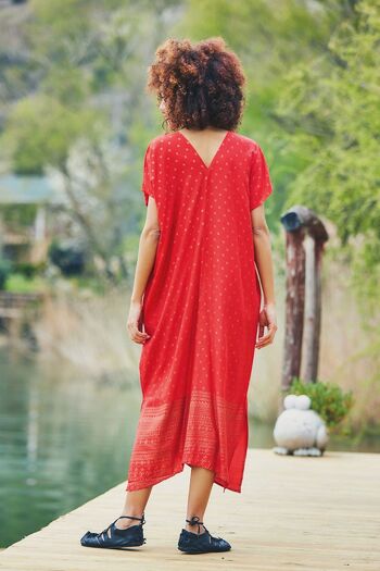 Robe longue rouge bohème fluide 4