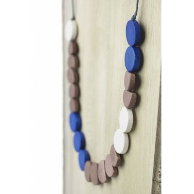 Collier court avec disques en bois