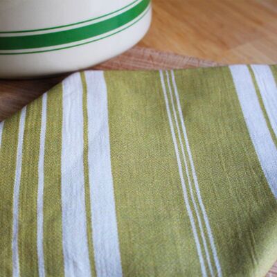 Cotton kitchen towel with vertical yellow stripes