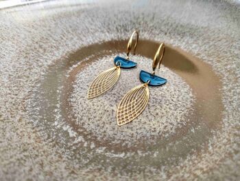 Boucles d'oreilles pendantes navette bleu L'Audacieuse 3