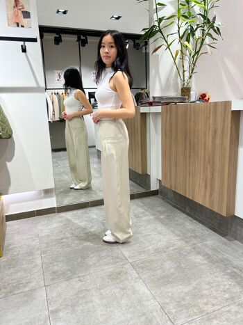 HIGH WAIST PLEATED WIDE LEG PANTS 3