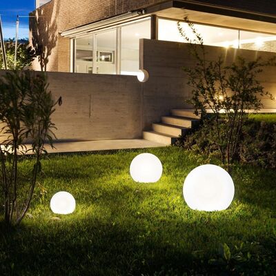 s.LUCE pro Globe + lampada a sospensione per interni ed esterni Ø 30cm bianco