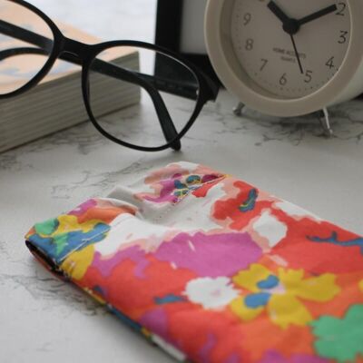 Edna abstract floral glasses case