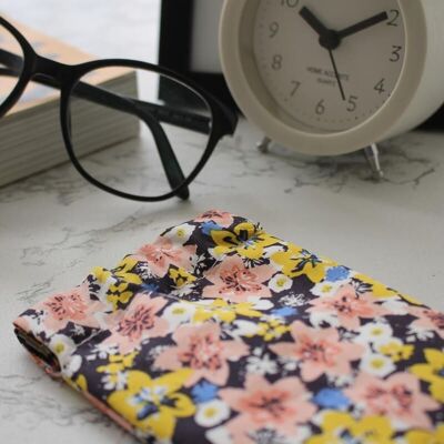 Edna black flowers glasses case