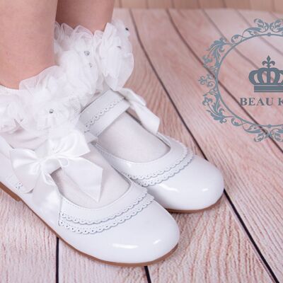 Girls shoe-white
