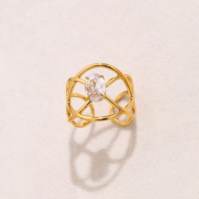 Golden rosette ring with rhinestones
