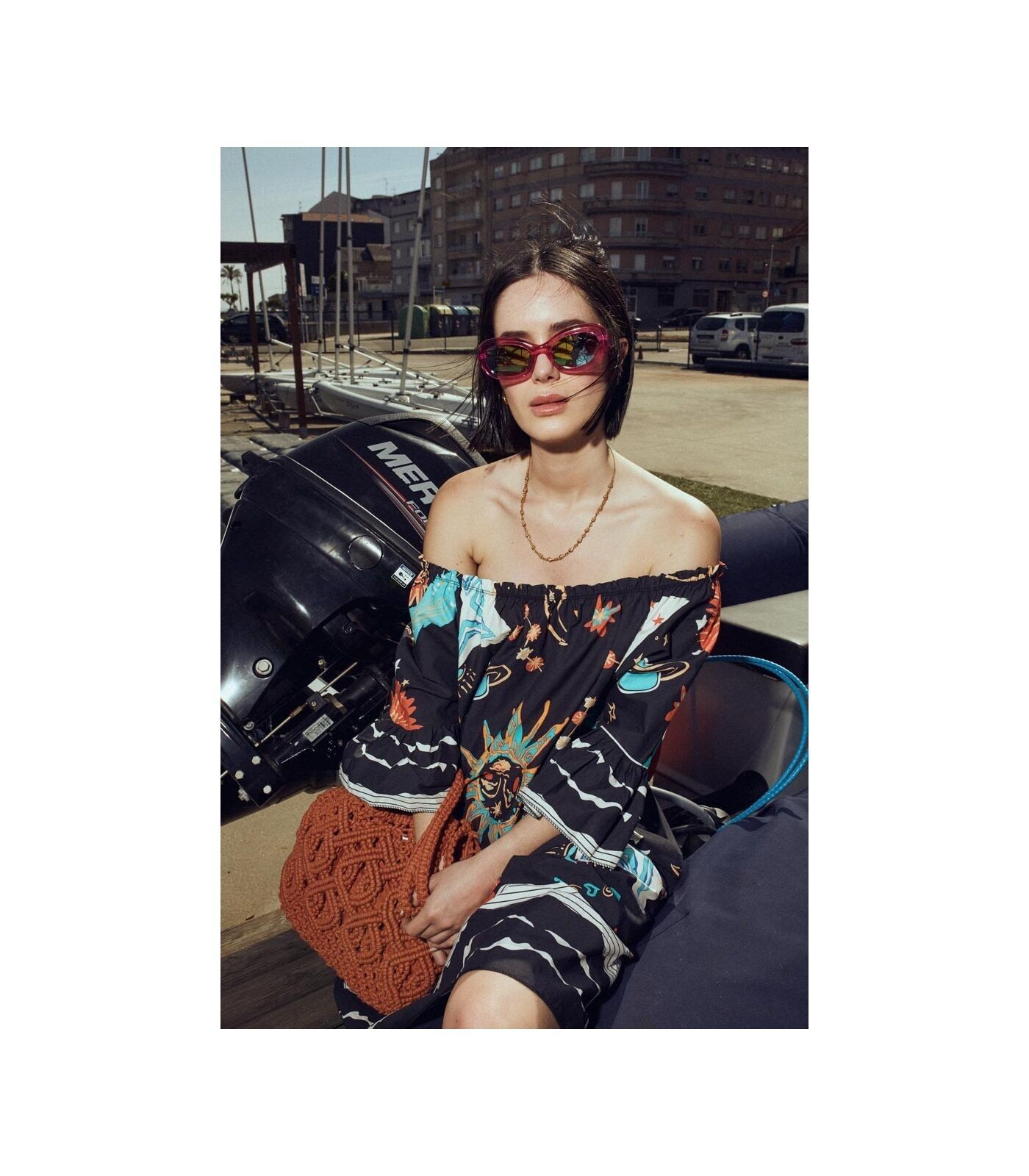 Schulterfreies Kleid