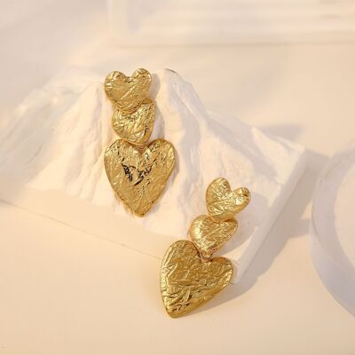 Gold triple hammered heart earrings