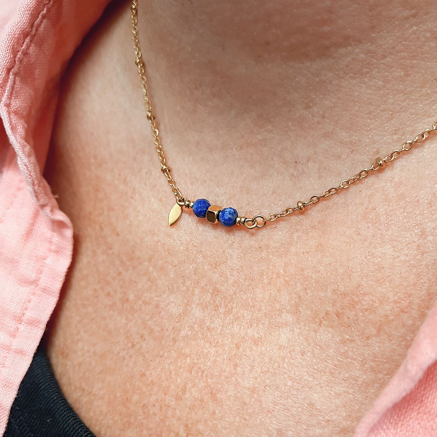 Collana talismano COMETE con lapislazzuli