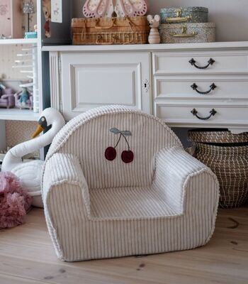 Chaise pour enfant en velours côtelé avec cerise 1