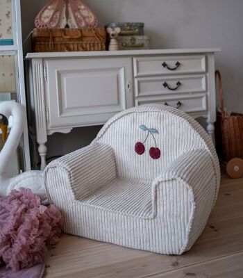 Chaise pour enfant en velours côtelé avec cerise 3