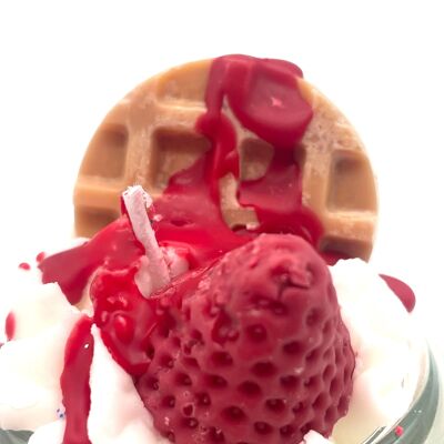 Scented candle Strawberry Waffle - small