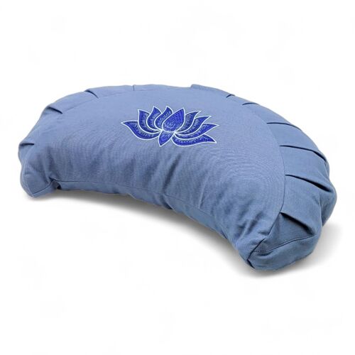 Meditationskissen Halbmond bio kornblumenblau mit Lotus Bestickung