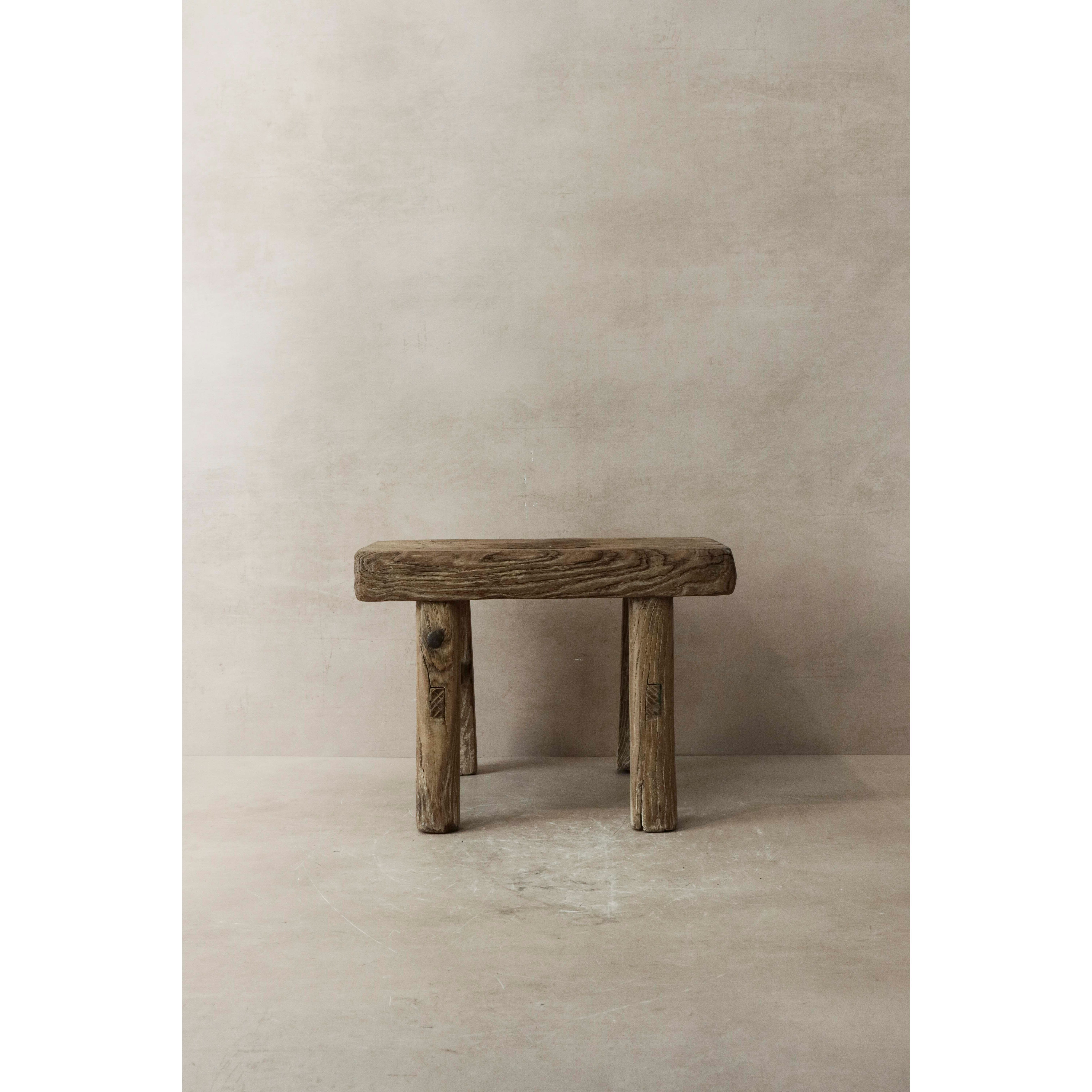 Taburete rústico vintage de madera de olmo - Pequeño - No 7