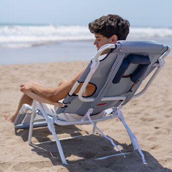 Chaise pliante inclinable, tête et accoudoirs rembourrés à trous, rayures bleues 8