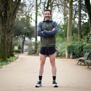 La kaki et noir ♻️ recyclée - chaussettes de course à pied 6