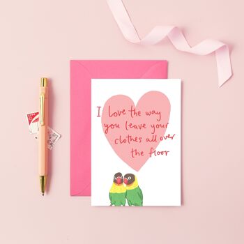 Vêtements sur le sol Carte Love Birds | Carte d'anniversaire | Carte Saint Valentin