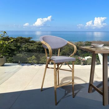 LOT DE 2 FAUTEUILS DE BAR EN TEXTILENE BLEU STRUCTURE ALUMINIUM ASPECT ROTIN AMALFI 2