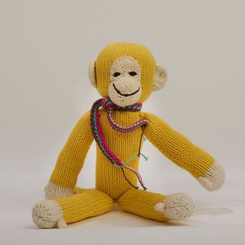 Peluche singe à longues pattes - Peluche éco-responsable en coton biologique - JOSEPH - Kenana Knitters 8