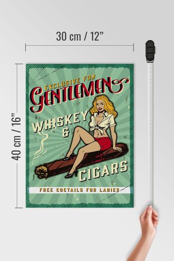 Panneau en bois indiquant Pinup Exclusive Gentleman Whiskey 30x40cm 4