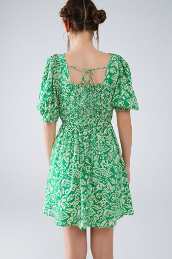 robe courte à imprimé fleuri avec dos froncé en vert 2