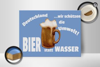 Panneau en bois indiquant 40x30cm de la bière allemande au lieu de l'eau 2