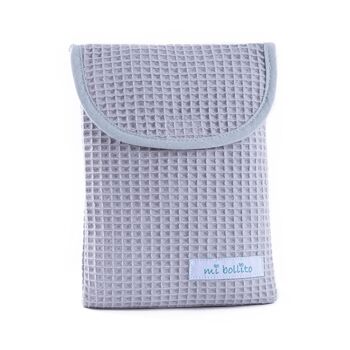 Sac organisateur de couches et lingettes pour bébé, tissu gaufré 100% coton, fermeture velcro rapide, pratique et élégant. 25