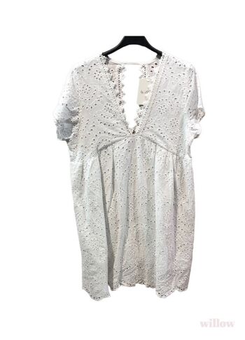 Robe broderie anglaise dos nu 5