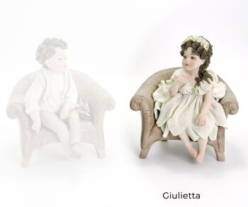 Figurine en porcelaine Juliette 6