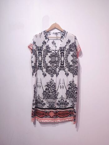 LAURA ROBE MOTIF 600 4