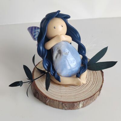 Ondine - The water fairy - Blue Chalcedony